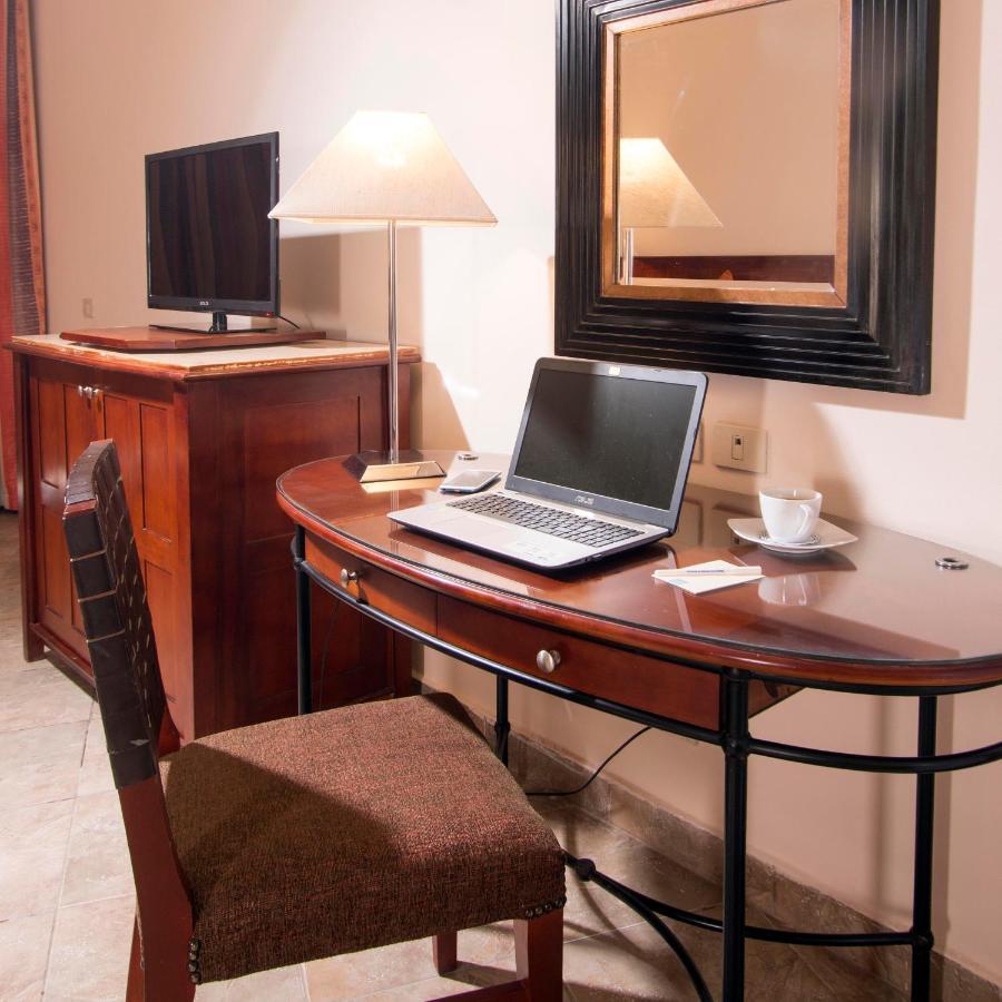 Swiss Inn Plaza Hotel 6th of October City Экстерьер фото