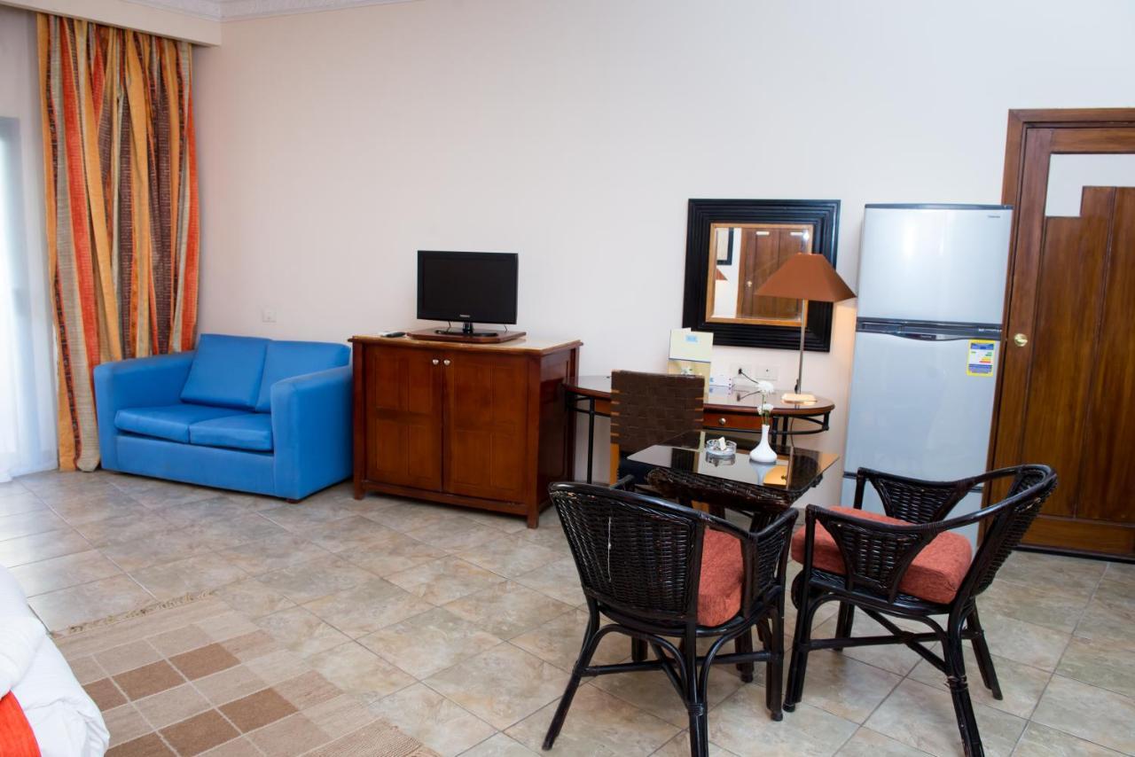 Swiss Inn Plaza Hotel 6th of October City Экстерьер фото