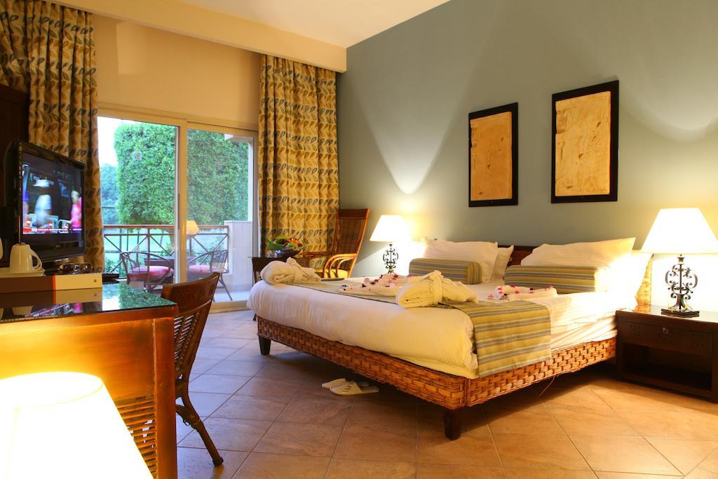 Swiss Inn Plaza Hotel 6th of October City Экстерьер фото