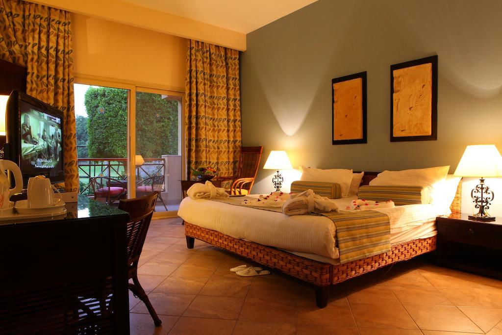 Swiss Inn Plaza Hotel 6th of October City Экстерьер фото