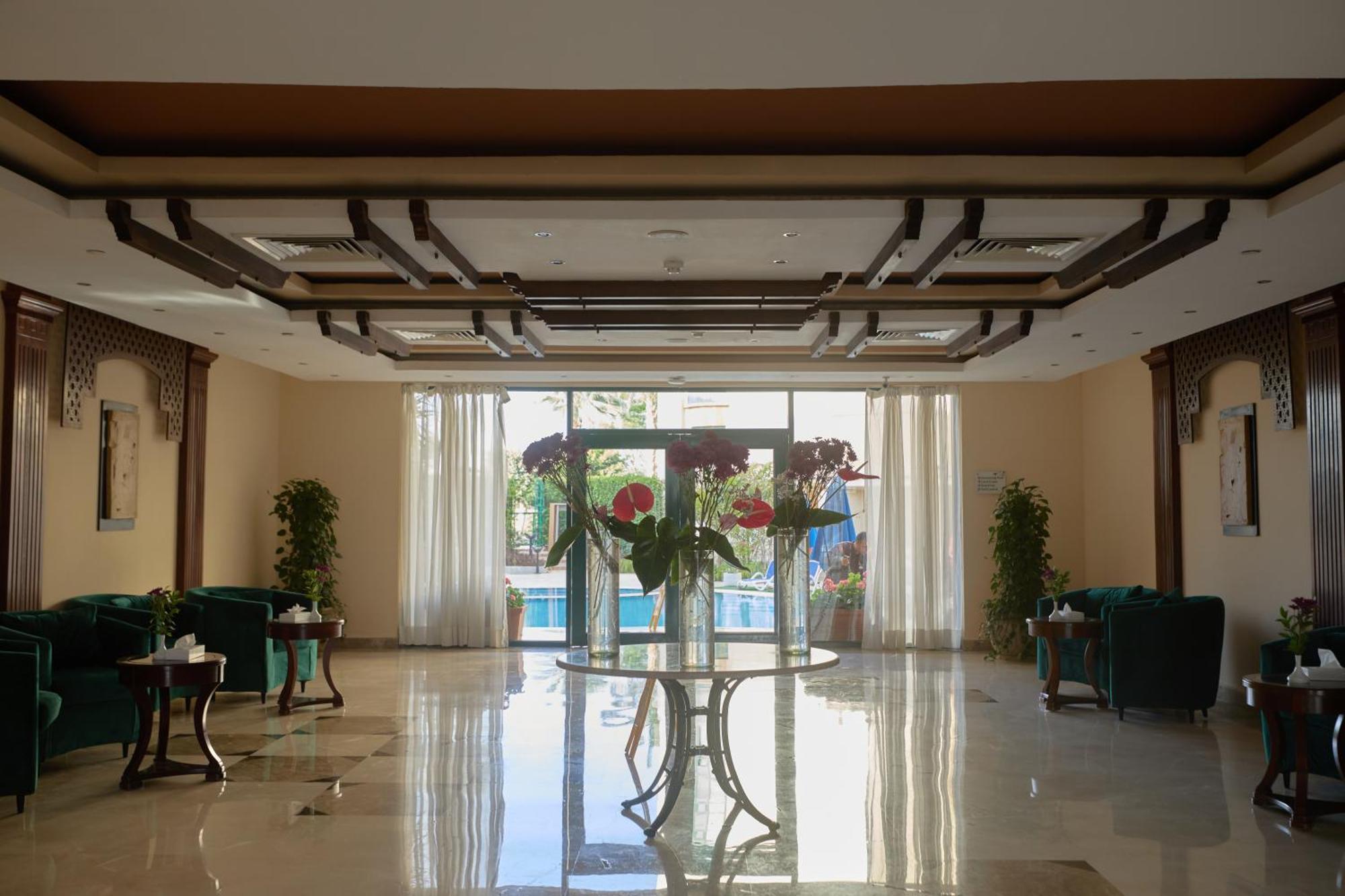 Swiss Inn Plaza Hotel 6th of October City Экстерьер фото