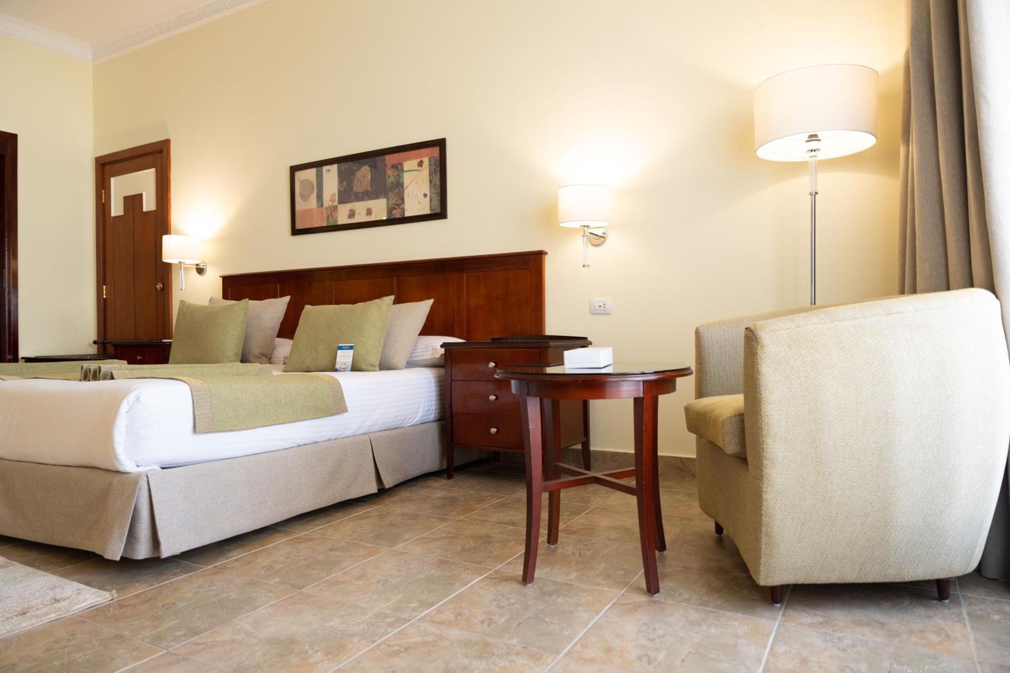 Swiss Inn Plaza Hotel 6th of October City Экстерьер фото