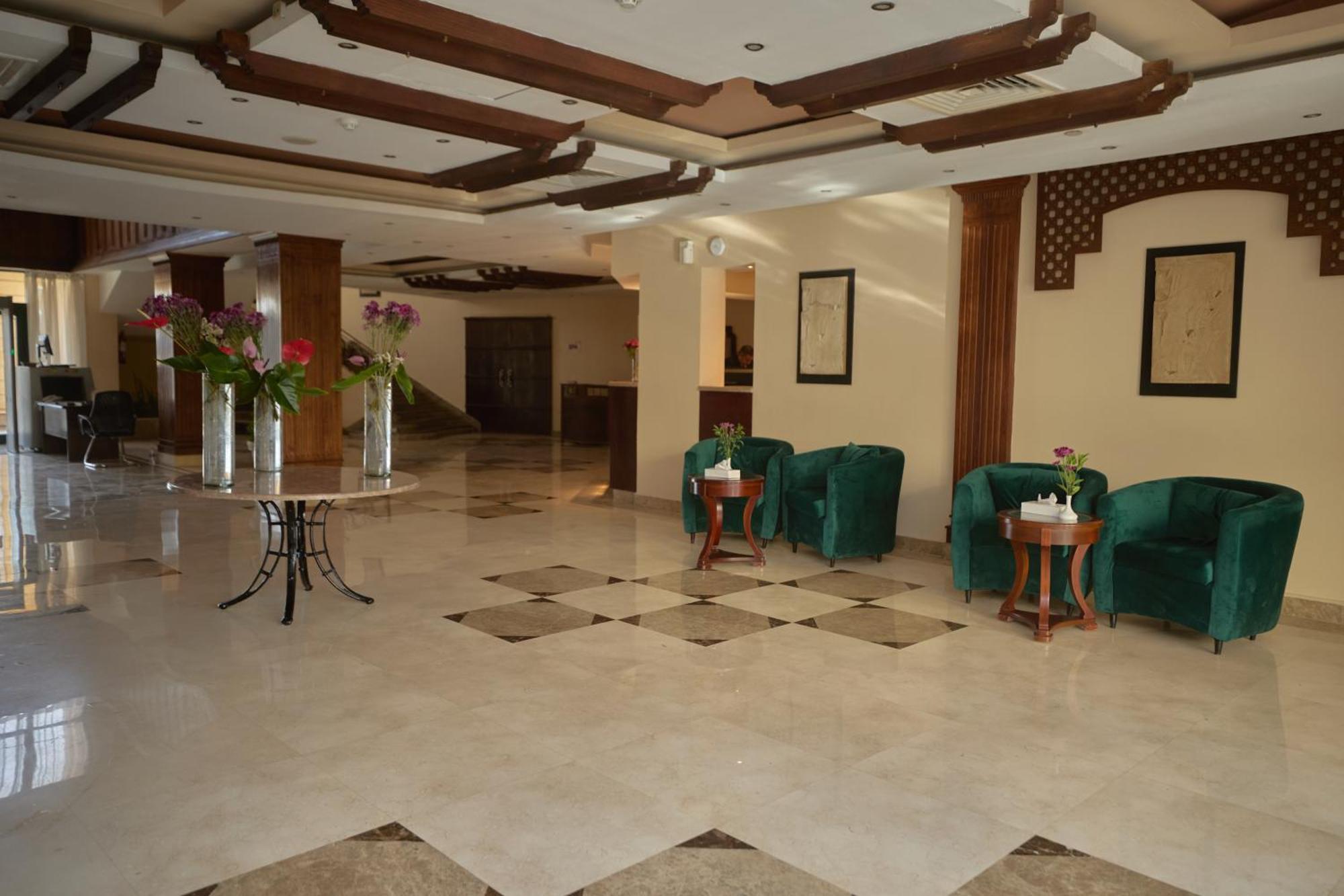 Swiss Inn Plaza Hotel 6th of October City Экстерьер фото
